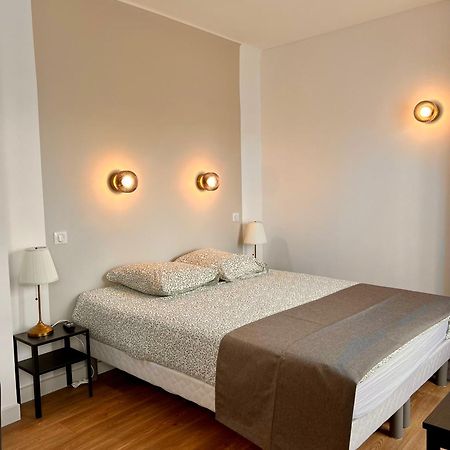 Studio 4 Pers Face Gare Sncf Appart Hotel Le Cygne D4 Bourges Ngoại thất bức ảnh